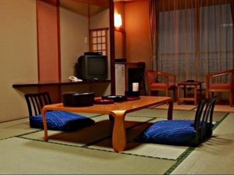 胁川彩阳酒店 平戸市 外观 照片