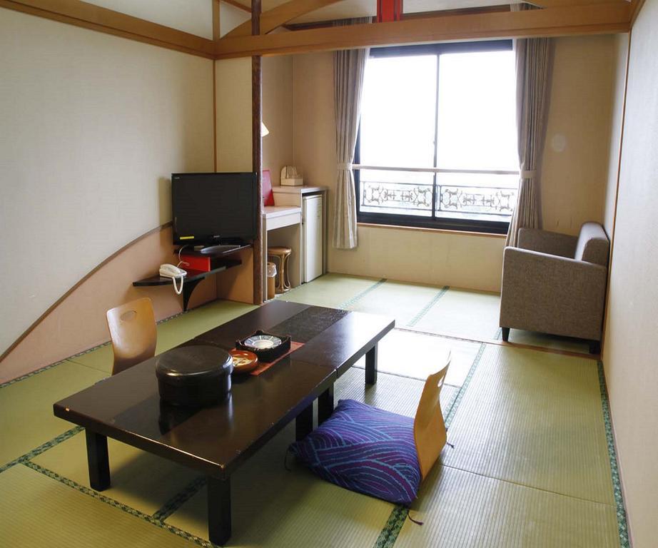胁川彩阳酒店 平戸市 外观 照片
